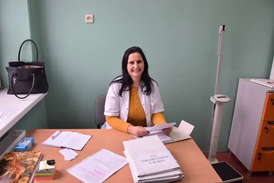 Ile zarabia higienistka szkolna? Zaskakujące dane o pensjach