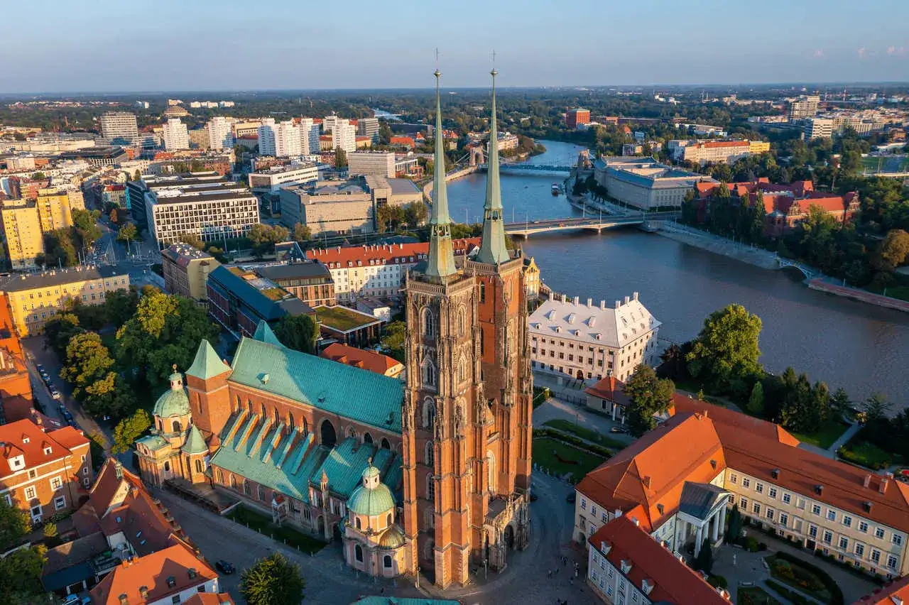 Katedra: Najnowsze ogłoszenia i wydarzenia dla wiernych