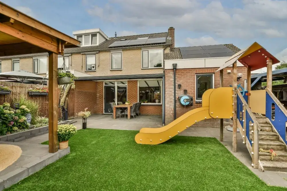 Jak narysować plac zabaw krok po kroku - proste i skuteczne techniki