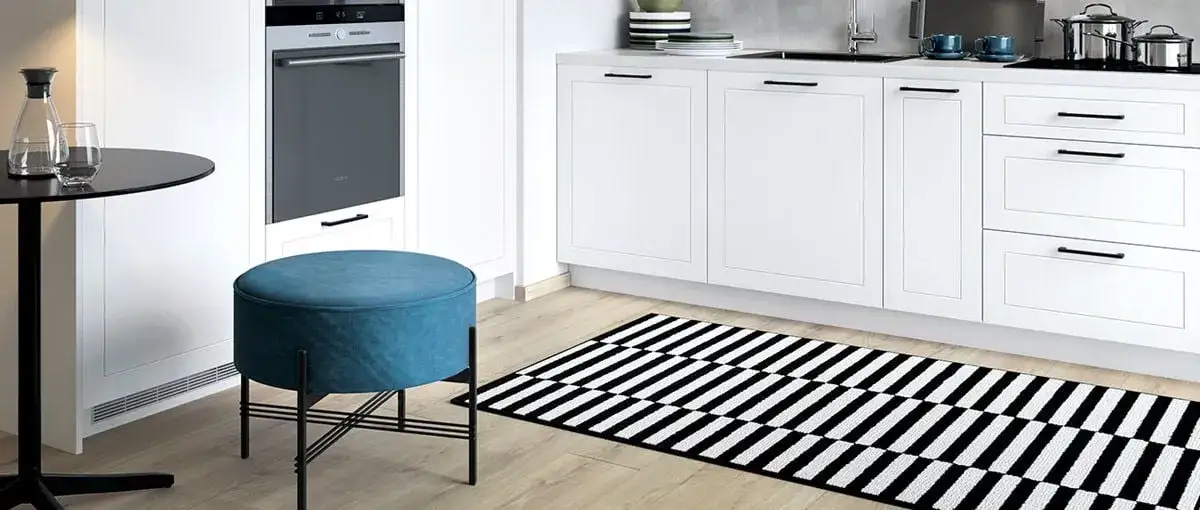 Jaki chodnik do kuchni: wybierz idealny dywanik, który ochroni podłogę