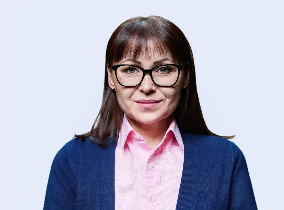 Jakie ubranie wybrać do zdjęcia dowodowego, aby wyglądać profesjonalnie?