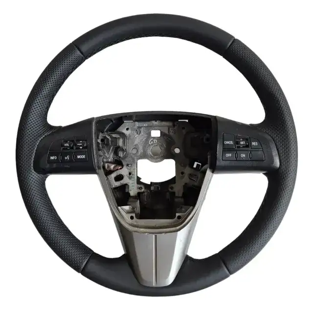 Jak obszyć kierownicę - prosta instrukcja, która zmieni wygląd auta