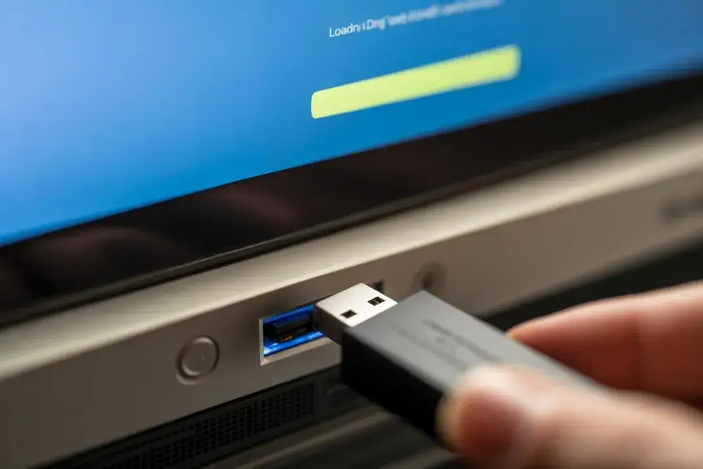 Jak uruchomić system z pendrive i uniknąć problemów z instalacją
