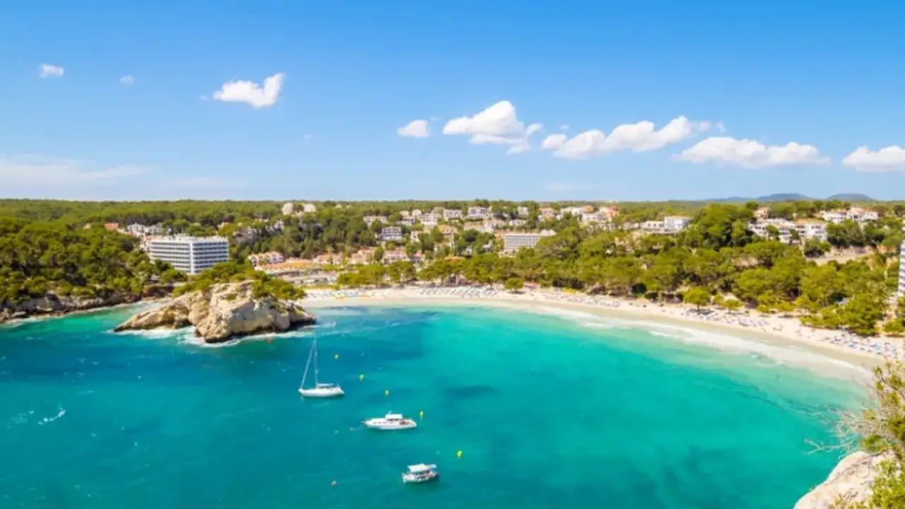 Najpiękniejsze miejsca na Minorce, które musisz zobaczyć podczas wakacji