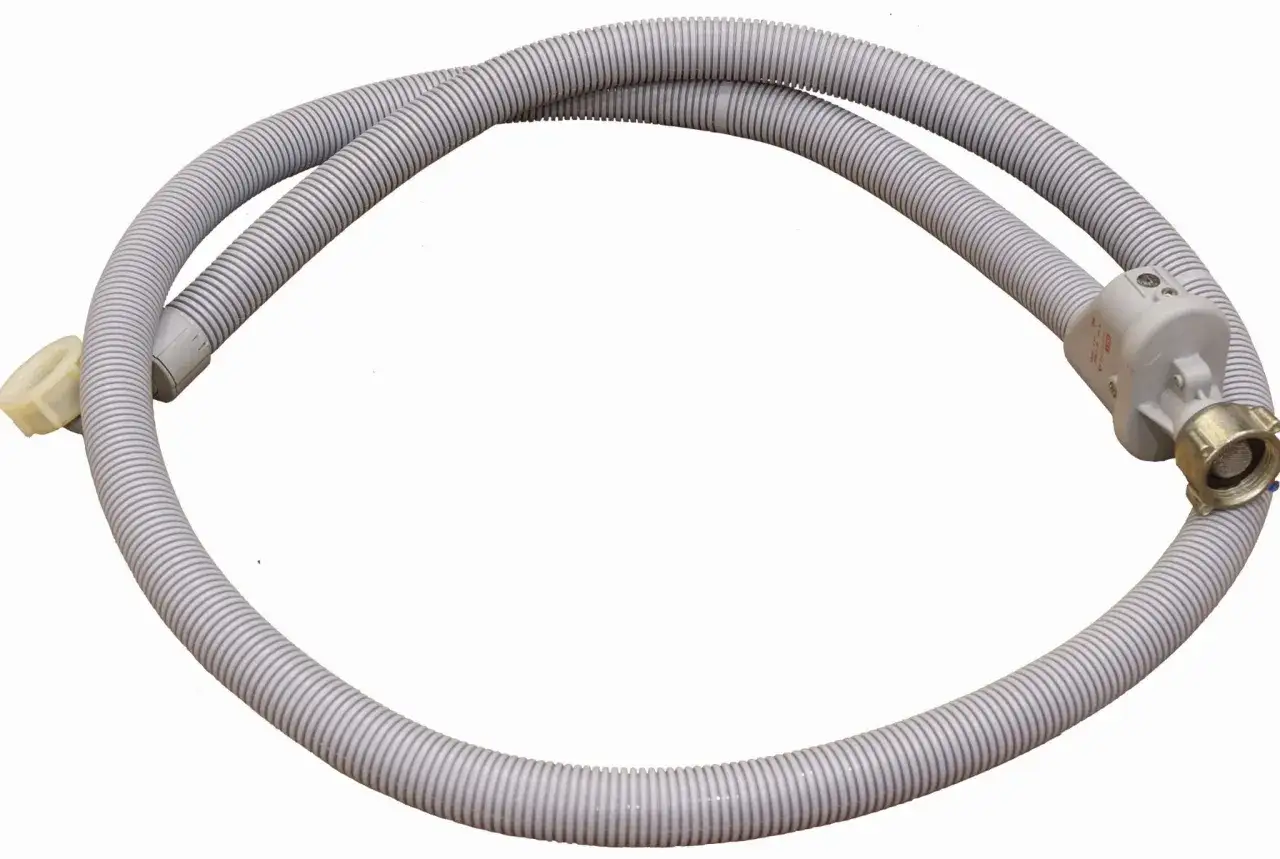 Zawór Aquastop: Objawy, diagnoza, naprawa. Czy zrobisz to sam?