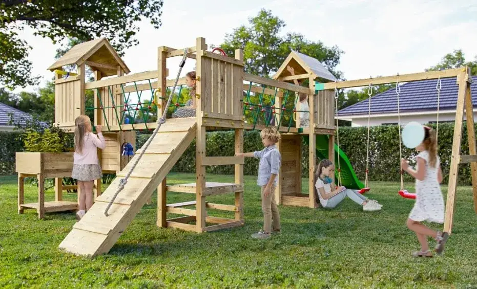 Plac zabaw w ogrodzie: zaplanuj bezpieczną i radosną przestrzeń!
