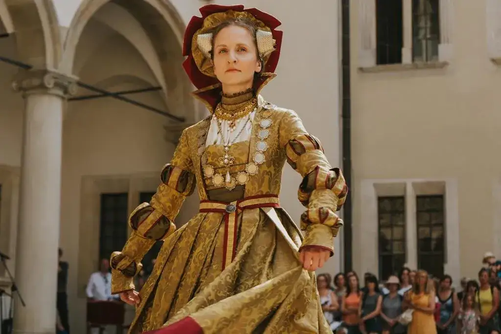 Renesansowe stroje, które zaskoczą twoją wyobraźnię i przeniosą w świat elegancji