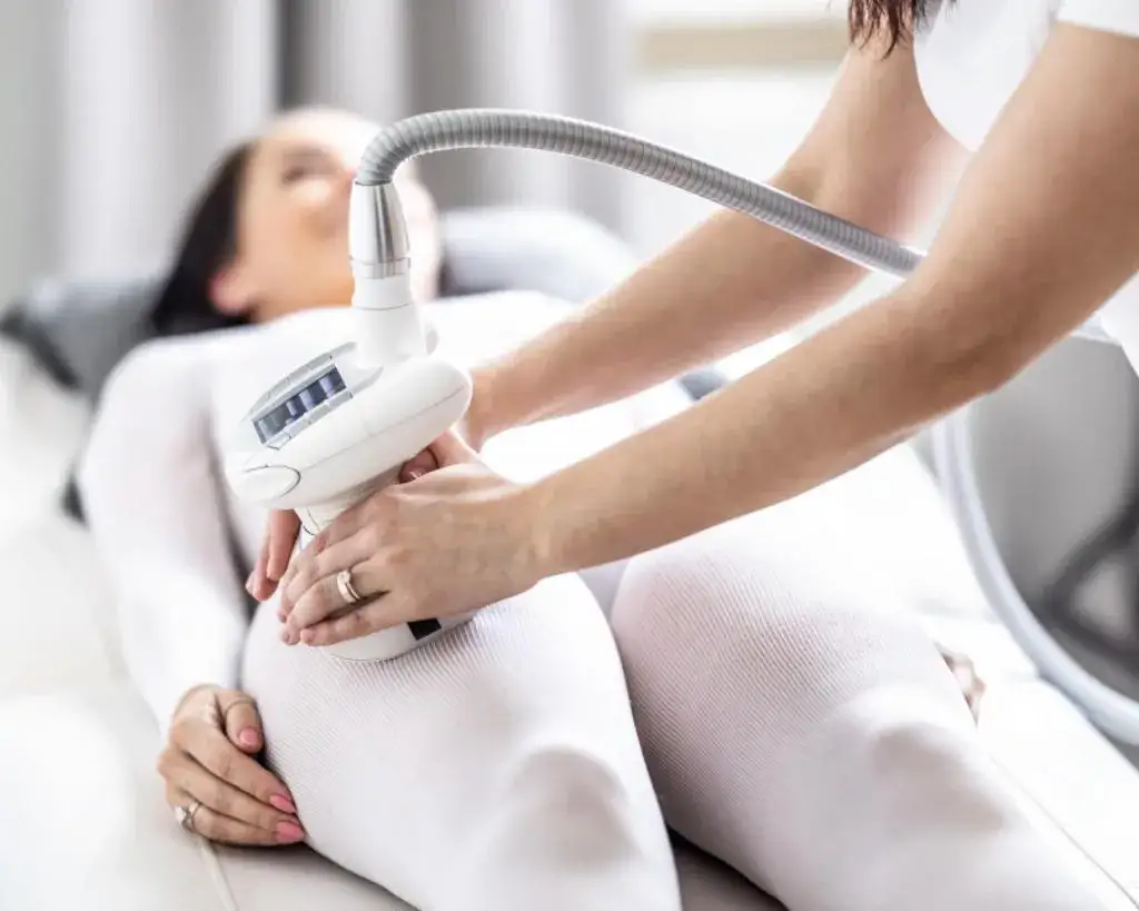 Na czym polega zabieg endermologii? Poznaj korzyści i efekty