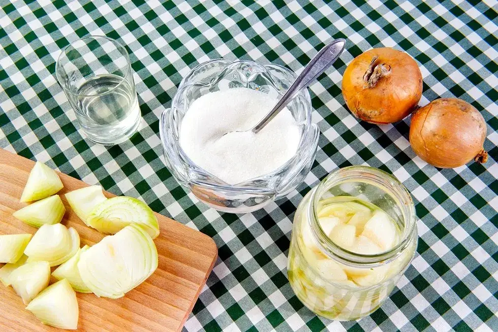 Syrop z cebuli dla dziecka: Skuteczny przepis i dawkowanie. Porady!