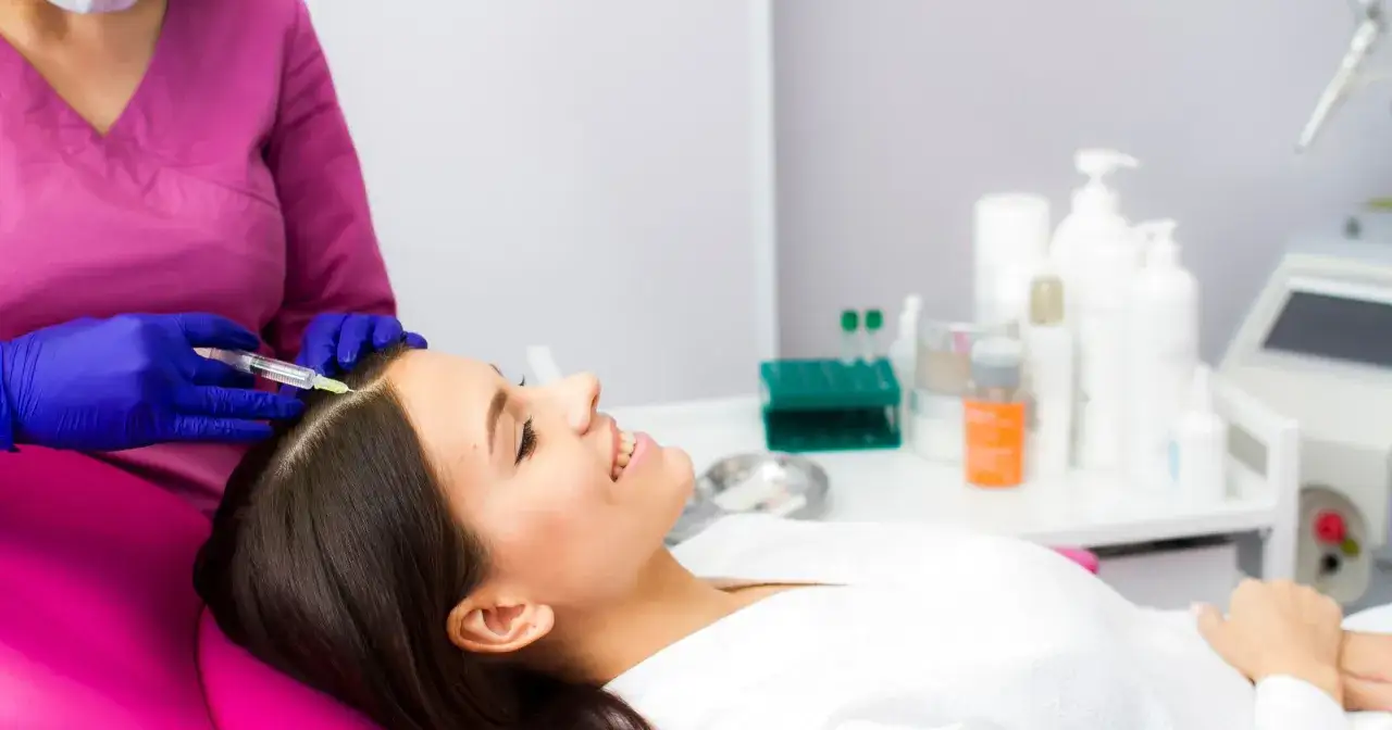 Botoks na włosy: Jak zrobić? Salon, dom, efekty, koszty
