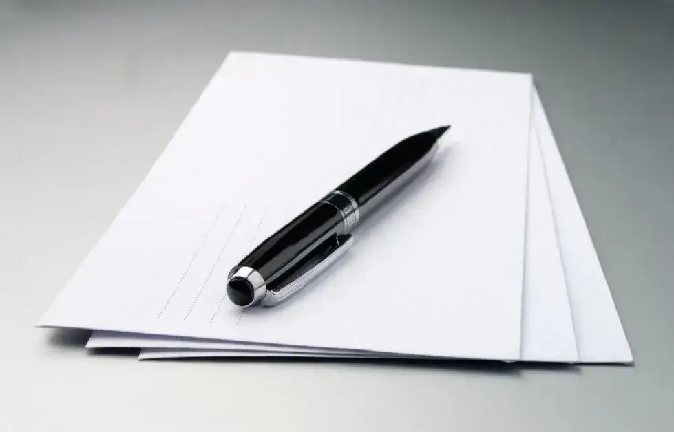 Jak wpisać w świadectwie pracy dodatkowy urlop niepełnosprawnego i uniknąć błędów