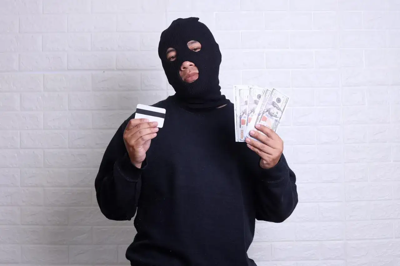 Znaczenie snu o złodzieju: Symbolika i interpretacja kradzieży