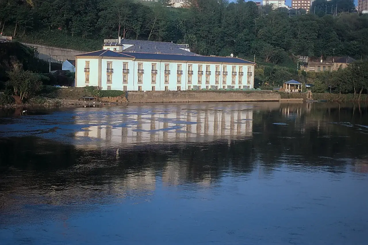 Balneario de Lugo: Aguas milenarias, historia y tu plan perfecto