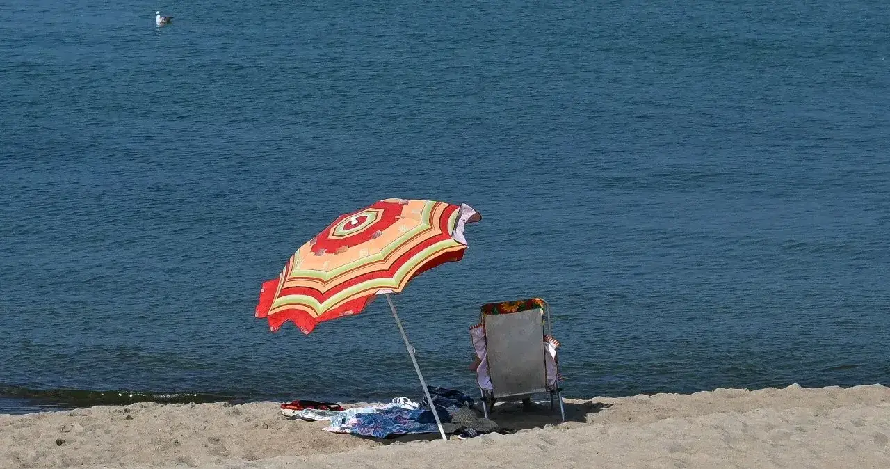 Jaka jest temperatura wody w Bałtyku? Sprawdź przed wyjazdem na plażę