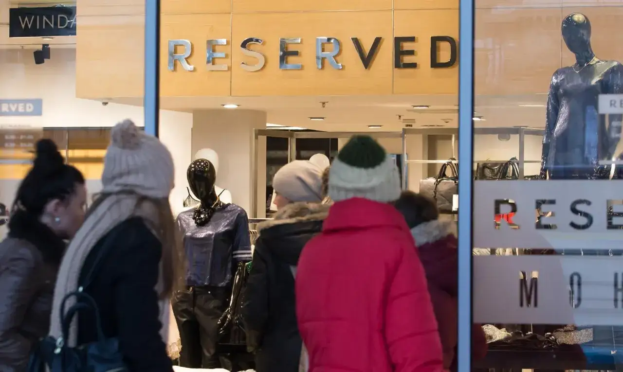 Giełda odzieżowa Poznań: Czy można wejść bez karty? Sprawdź zasady