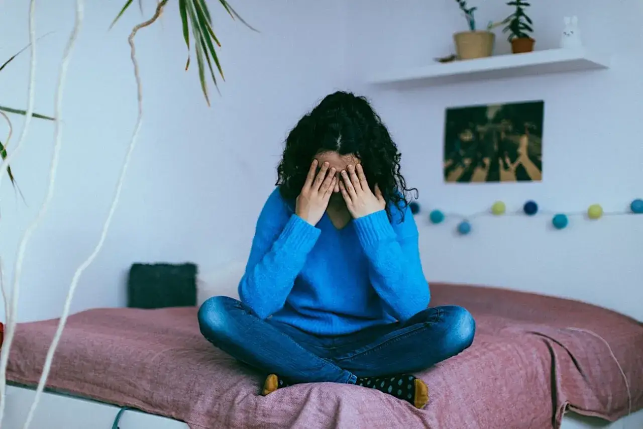 Niezrównoważony psychicznie? Objawy, przyczyny i jak odzyskać równowagę.