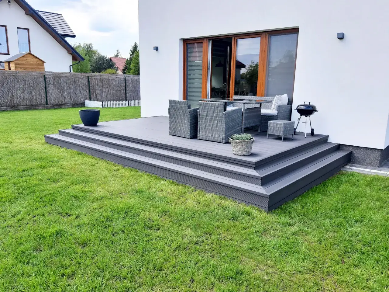 Legary: Aluminium czy kompozyt? Nie przepłacaj, wybierz mądrze!