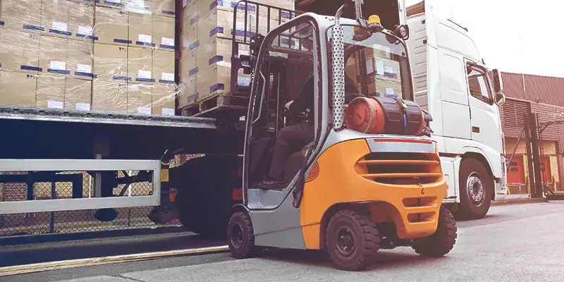 Jak ułożyć 34 palety na naczepie, aby uniknąć problemów z transportem