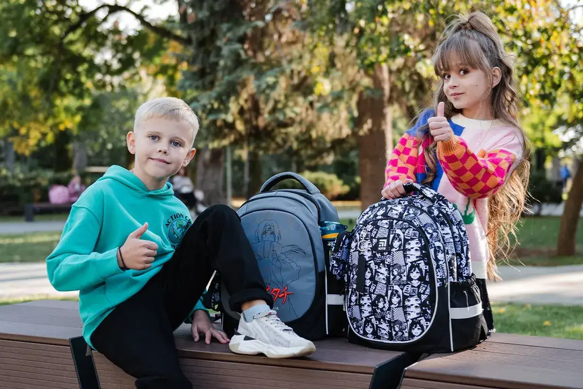 Jaki plecak do szkoły wybrać, aby zapewnić komfort i bezpieczeństwo?