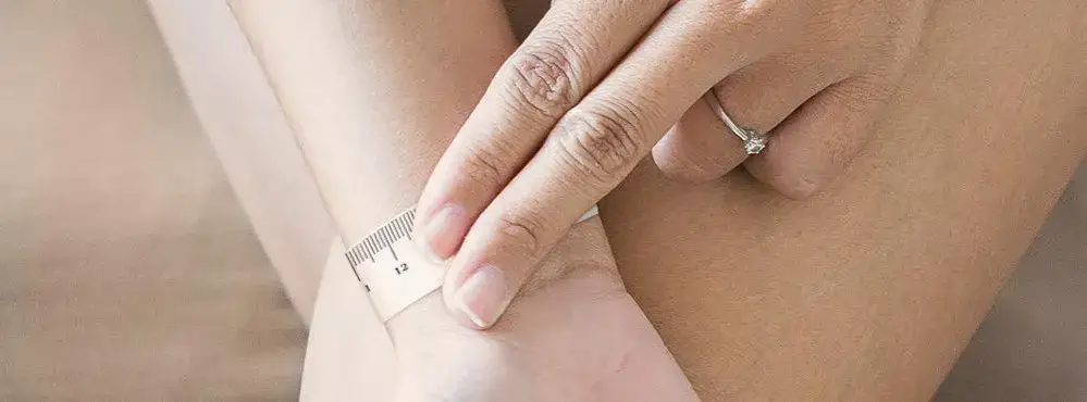 Jak zmierzyć nadgarstek do bransoletki, aby uniknąć błędów w rozmiarze