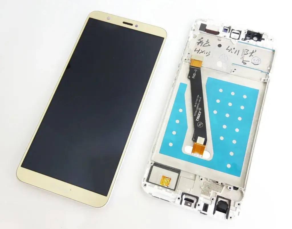 Wyświetlacz w Huawei P Smart FIG-LX1 - porady dotyczące naprawy