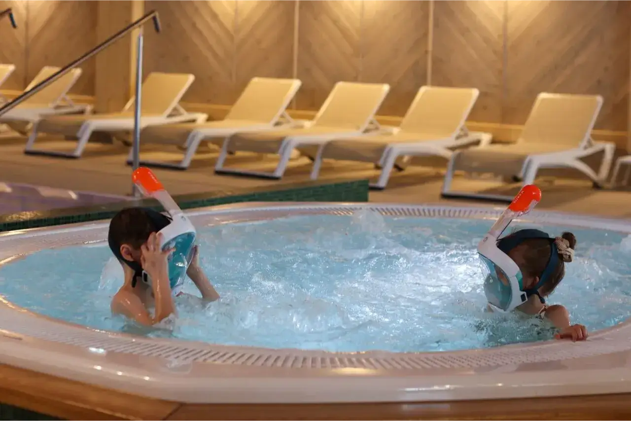 Hotel resort - co to znaczy i jakie ma kluczowe cechy?