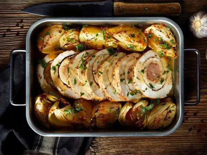 Wielkanocny obiad: 2 gotowe menu i przepisy na świąteczne hity.