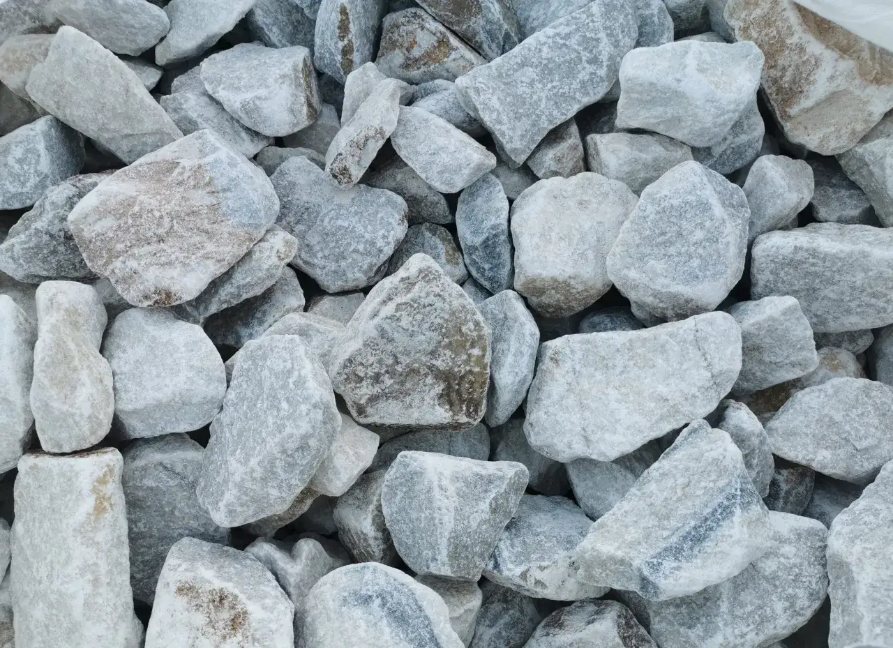 Jakie kruszywo do geokraty? Wybierz idealne i uniknij błędów!