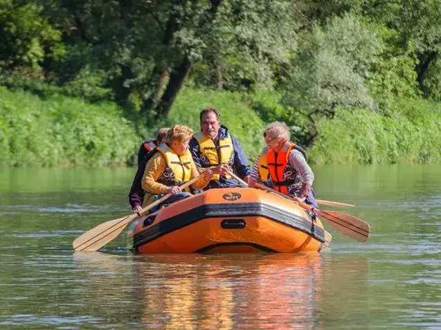 Spływ kajakowy Nysa Kłodzka - Trasy, ceny i niezapomniane przygody