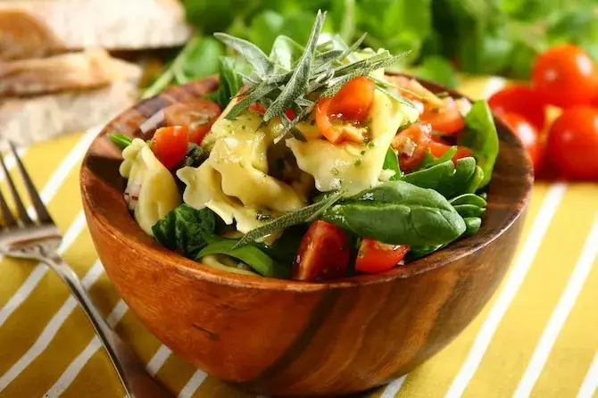 Z czym podać tortellini, aby zachwycić gości i zaoszczędzić czas