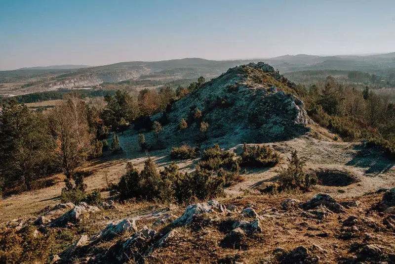 Góry Świętokrzyskie gdzie jechać: najlepsze miejsca i atrakcje do zwiedzania