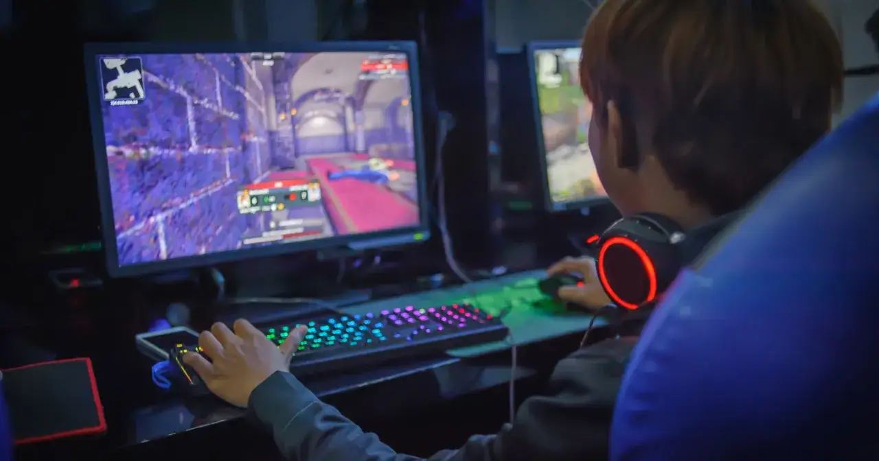 PC: Co to znaczy? Od definicji po gaming pełny przewodnik