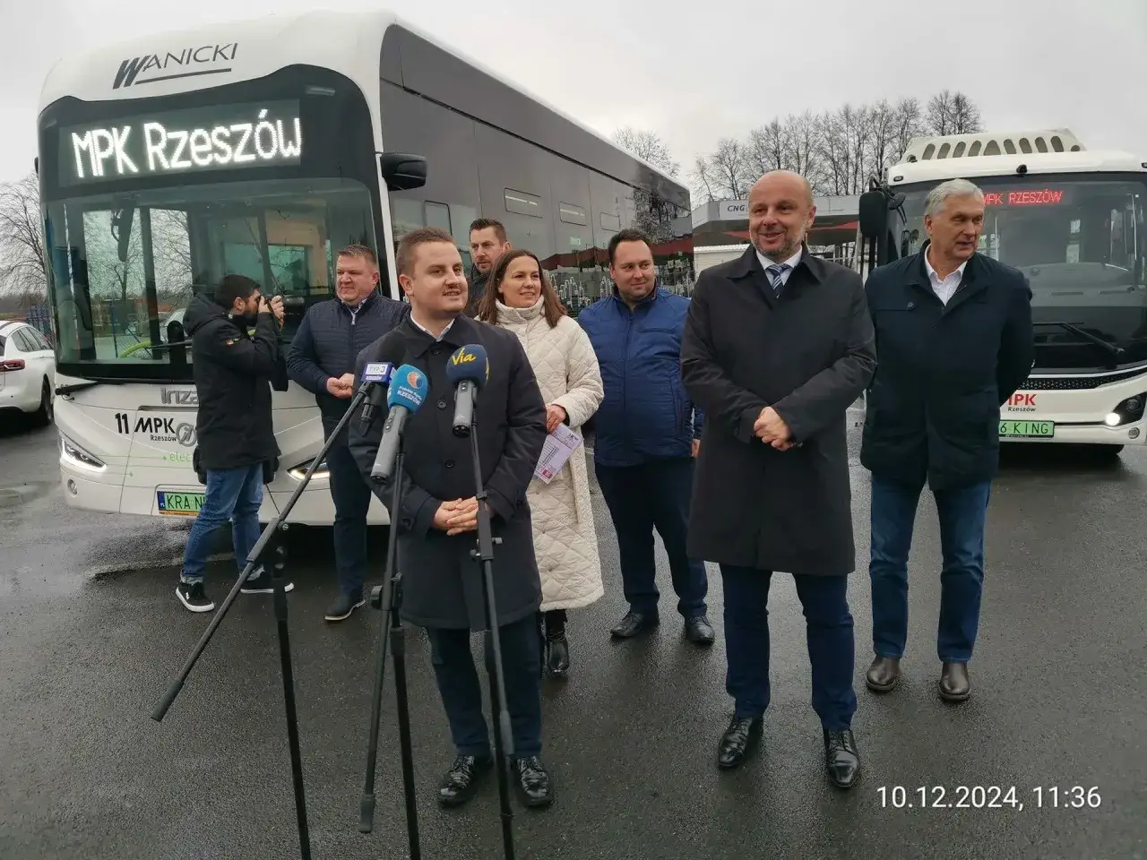 Skąd odjeżdża Polski Bus w Rzeszowie? Znajdź najbliższy przystanek