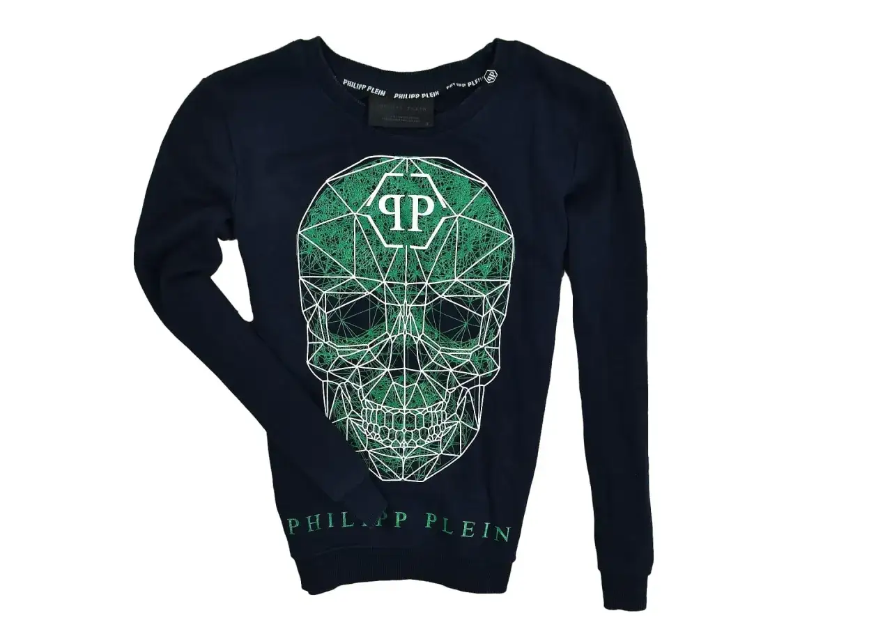 Granatowa bluza Philipp Plein z geometryczną, zieloną czaszką i logo marki.