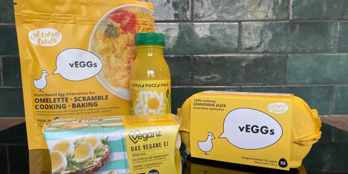 Wegański proszek jajeczny - ile to jajek i jak go używać?