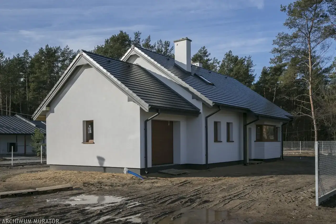 Dom w 8 godzin? Sprawdź realny koszt i proces budowy!