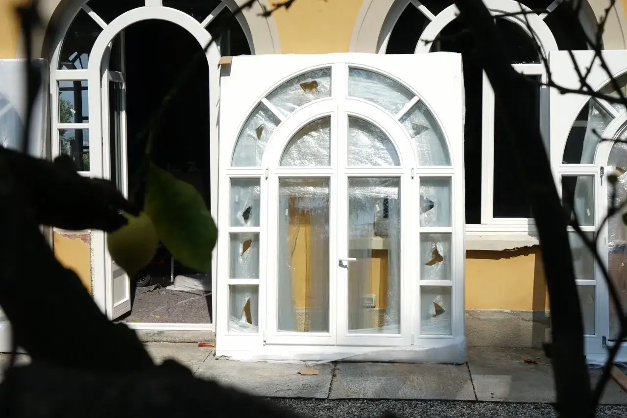 Gdzie wyrzucić stare okna? Legalne i darmowe sposoby