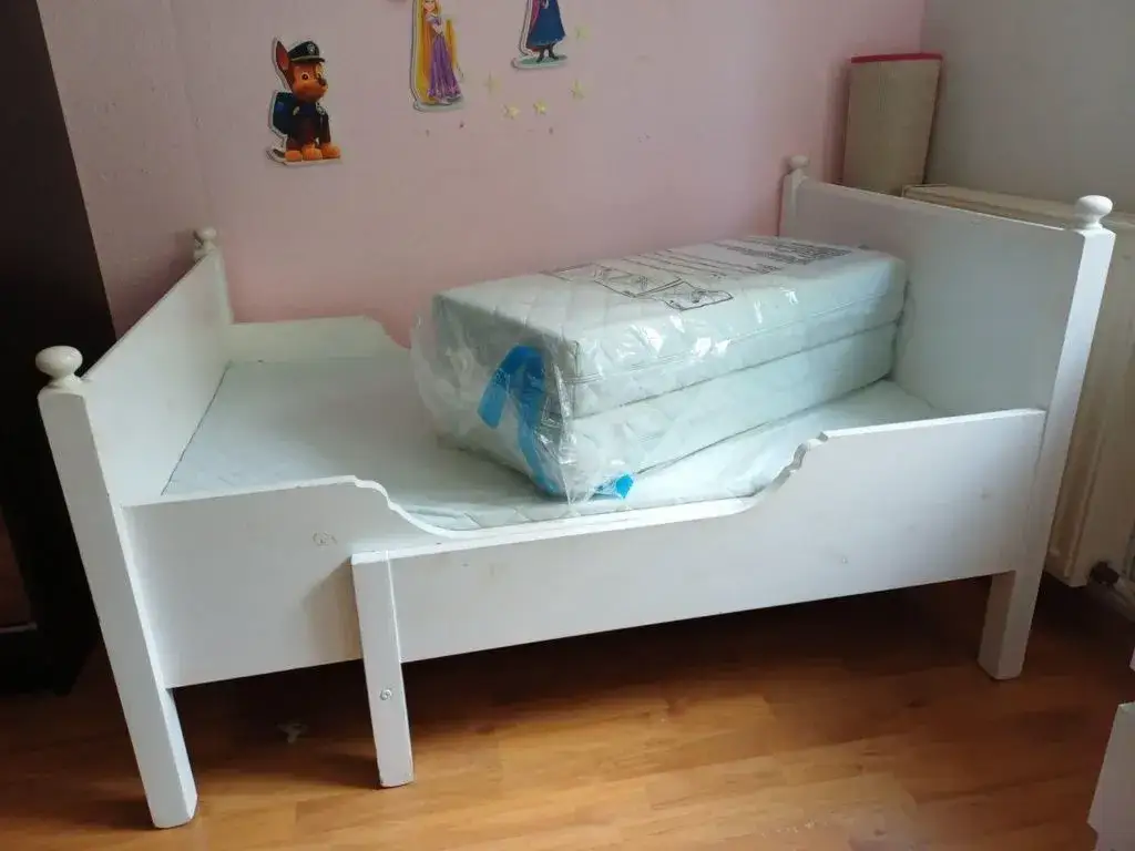 Łóżeczko które rośnie z dzieckiem IKEA – idealne rozwiązanie na lata