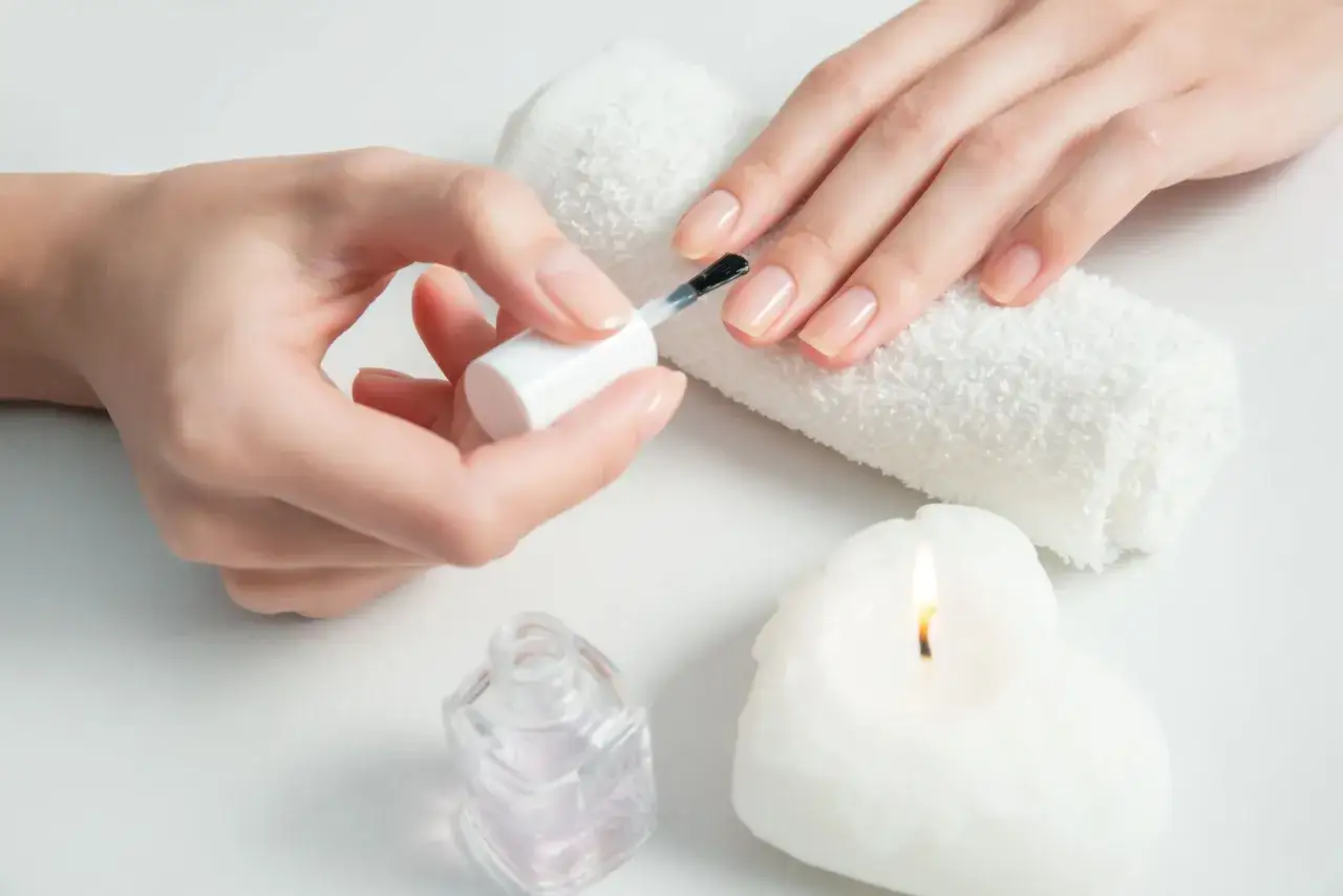 Jak zadbać o paznokcie, żeby szybciej rosły?