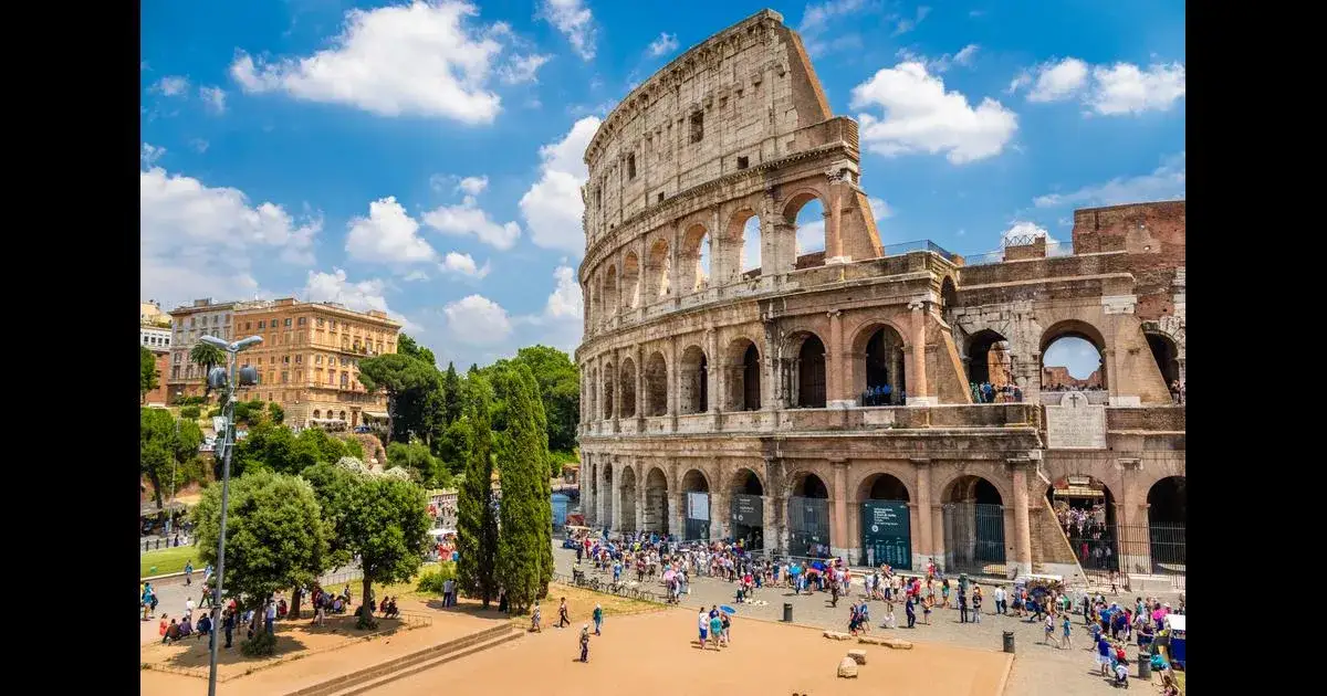 Ile Naprawdę Trwa Lot z Warszawy do Rzymu? Wszystko co Musisz Wiedzieć o Czasie Przelotu