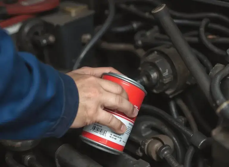 Czy przy wymianie oleju trzeba wymienić filtr, aby uniknąć problemów?