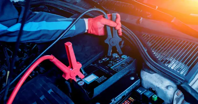 Ładowanie akumulatora prostownikiem ile amperów - uniknij uszkodzeń baterii