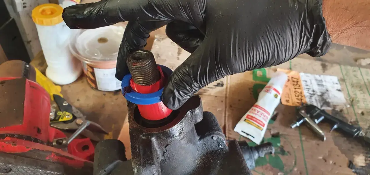 Jak uszczelnić maglownicę? Regeneracja, uszczelniacz, koszty i porady