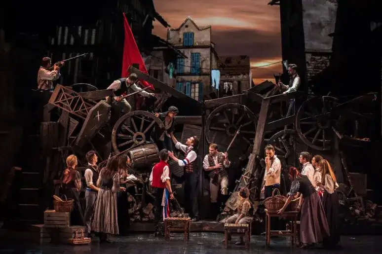 Najlepsze spektakle muzyczne w Polsce - sprawdź, co warto zobaczyć