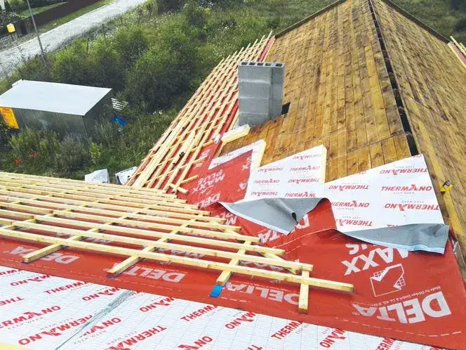 Jaka grubość płyty OSB na dach altanki? Wybierz mądrze, uniknij problemów