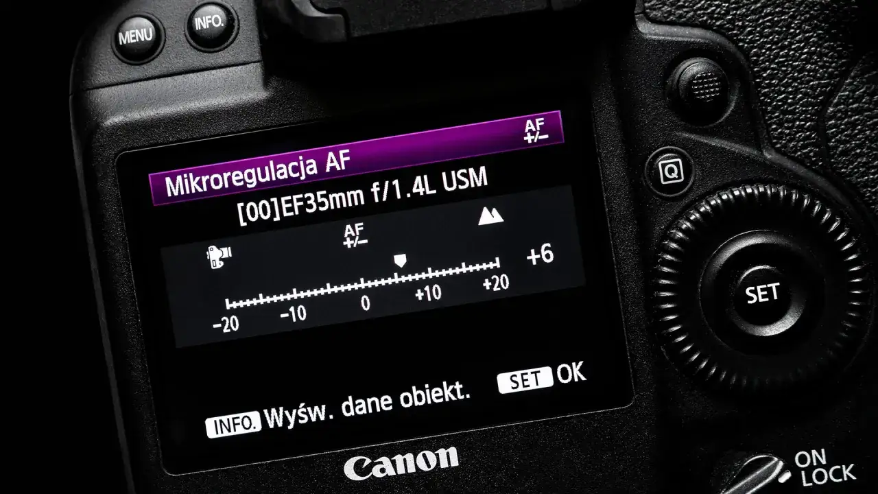 Ekran aparatu Canon z menu mikroregulacji AF dla obiektywu EF35mm f/1.4L USM. Ustawienie +6. Niektóre detale mogą być rozmazane zdjecia.