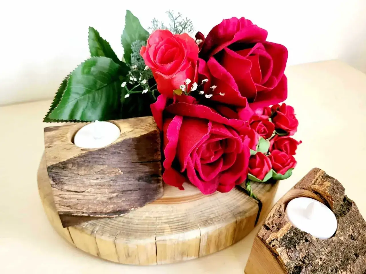 Stroik na cmentarz na plastrze drewna: Zrób go sam! Trwały hołd