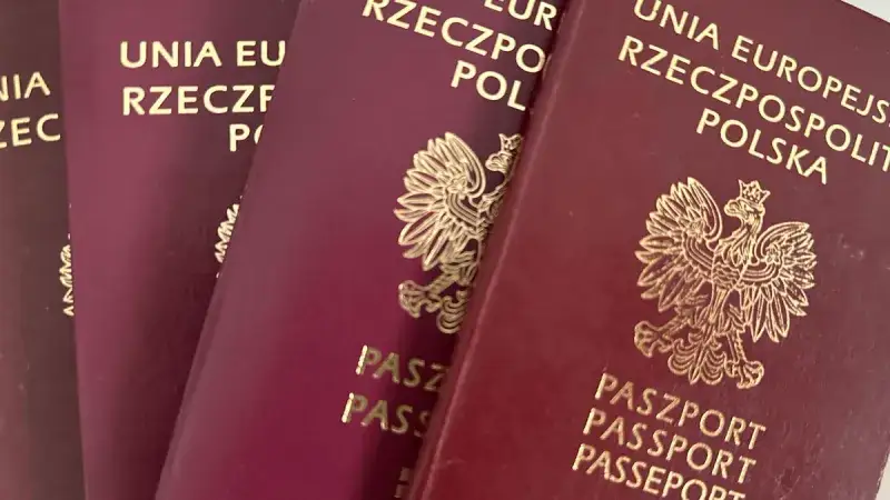 Paszport w Warszawie: Gdzie, jak i za ile? Pełny przewodnik
