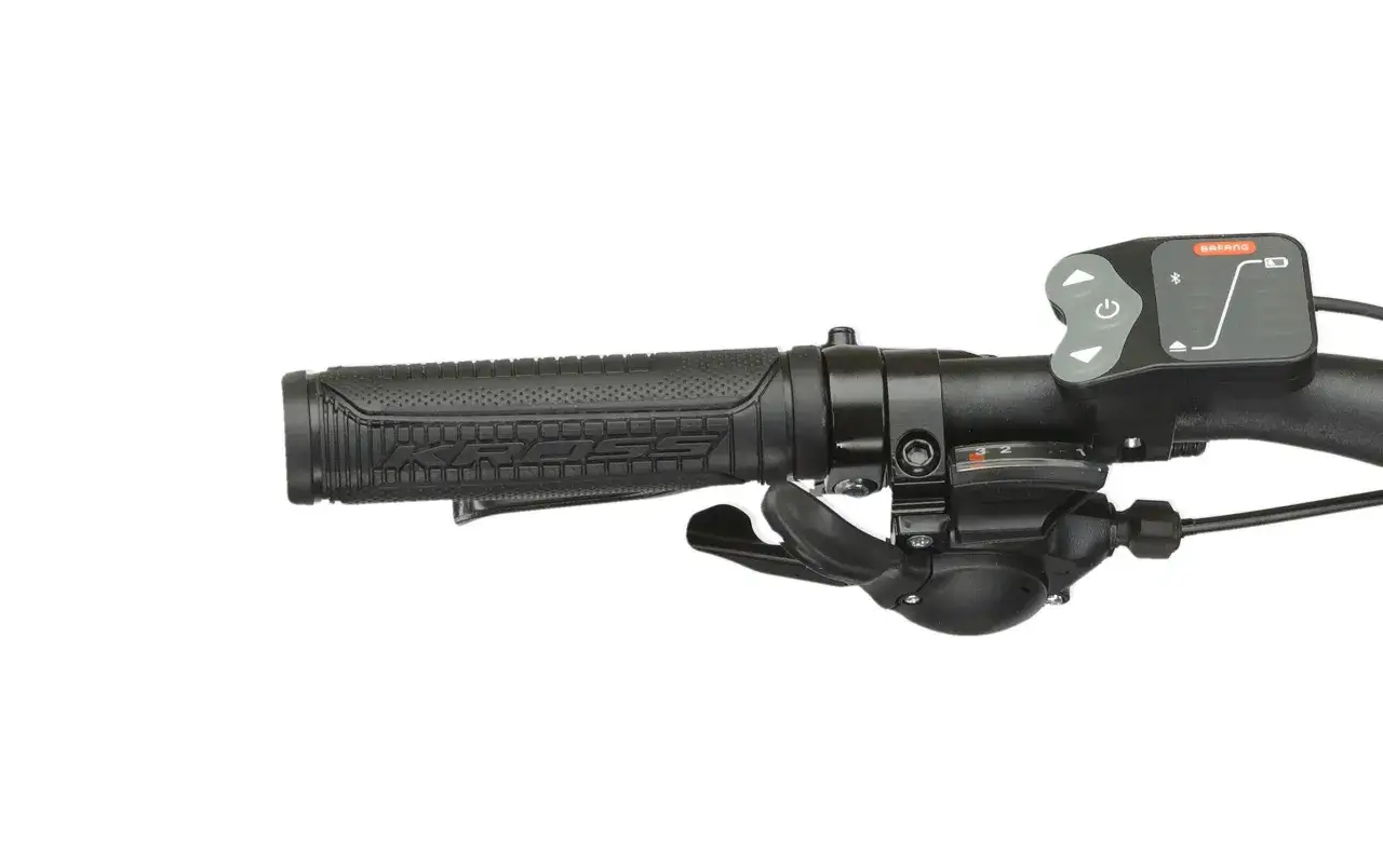 Manetka w rowerze z wyświetlaczem Bafang i manetką przerzutki. Ergonomiczny chwyt Kross.