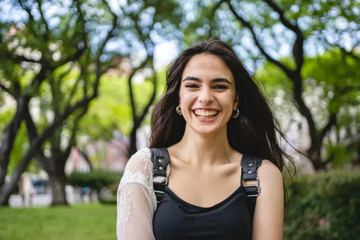 Nienachalna uroda znaczenie: jak naturalne piękno wpływa na akceptację siebie